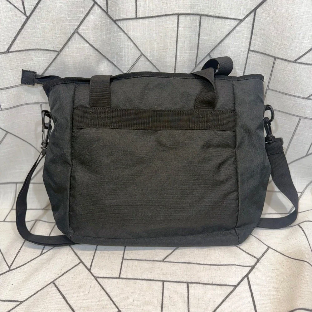 Puma Procat Messenger Bag Large Black Nylon Crossbody Travel Laptop Tote‎